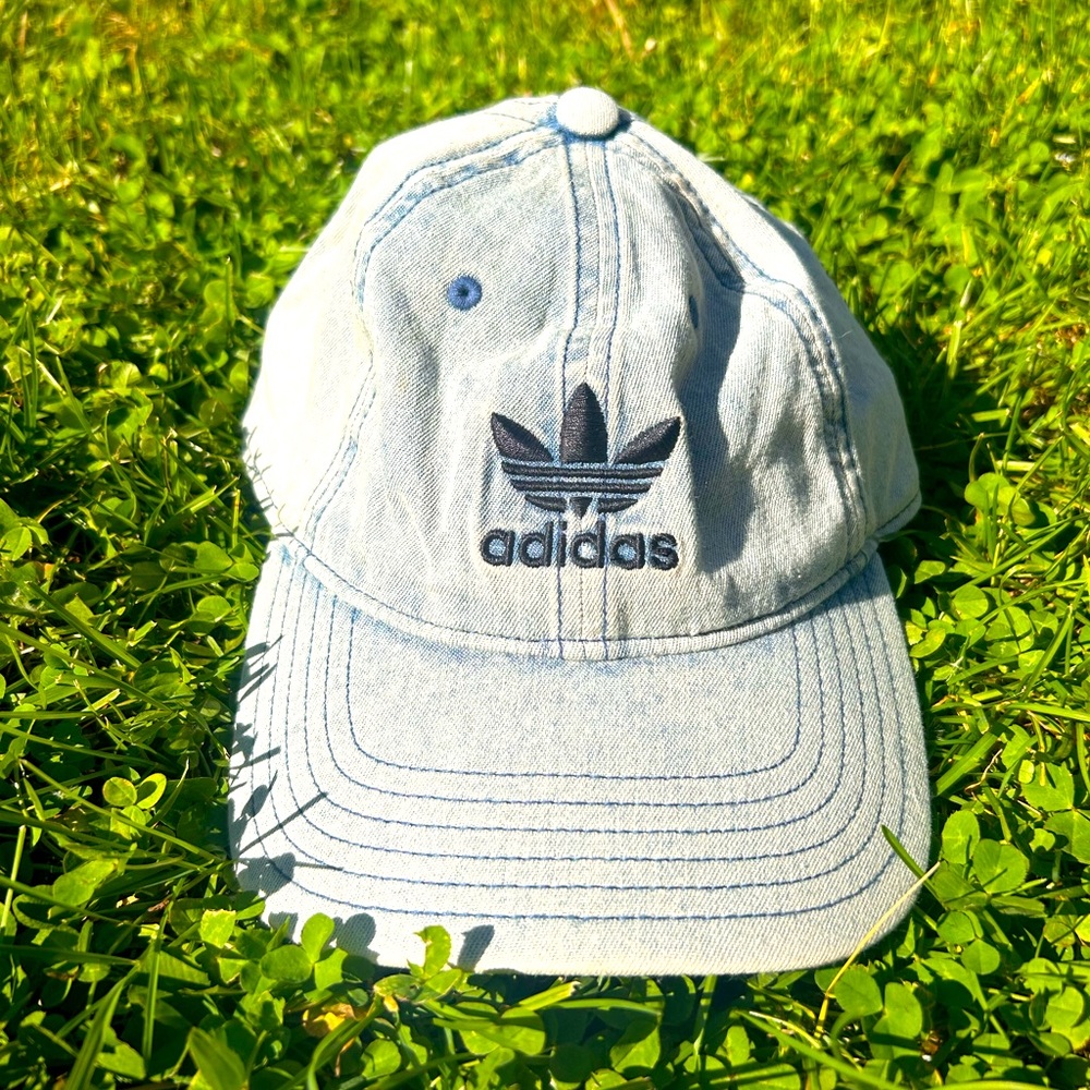 Adidas hat🧢